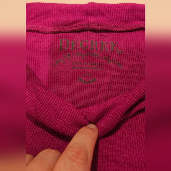 Decree Fuchsia Ribbed Knit Top - Picture 3 of 4